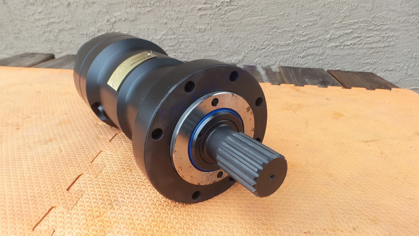The Atlas Copco / Epiroc 3222 3197 68 Turning cylinder