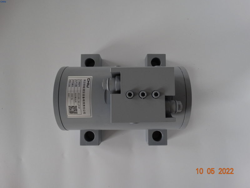 Helical Hydraulic Rotary Actuator - Helac L20-Series | #28015 L20-8.2-M-FT-180-S1-O-H